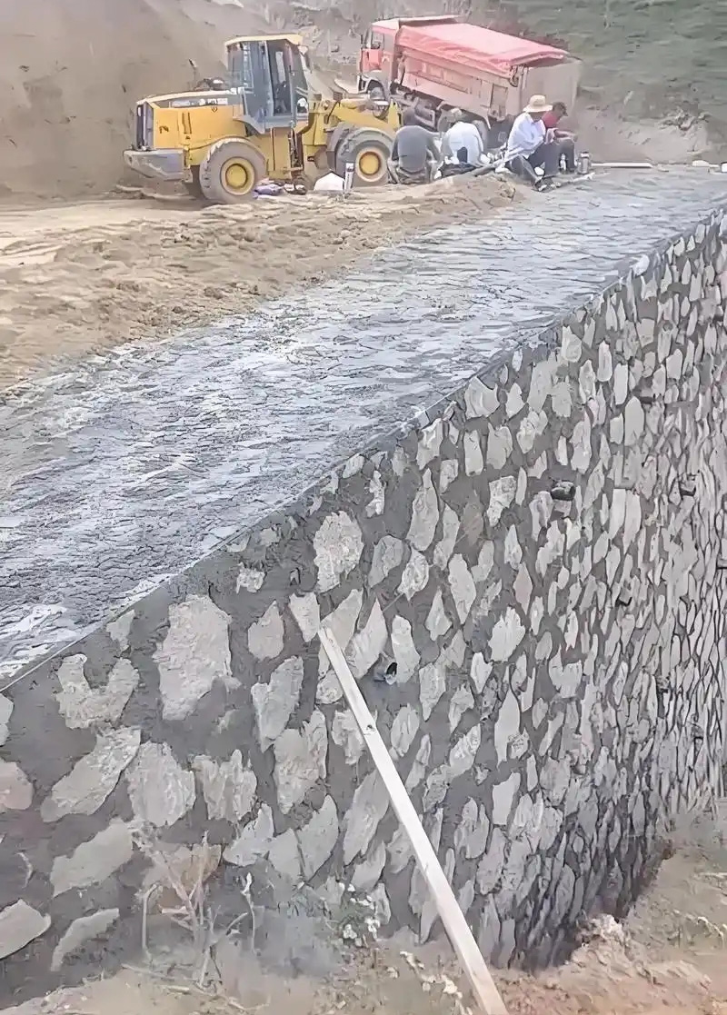 荷泽东明县边坡加固